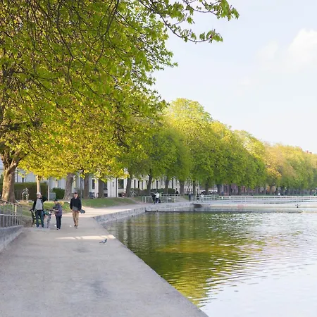 Beautiful And Classic Apartament *