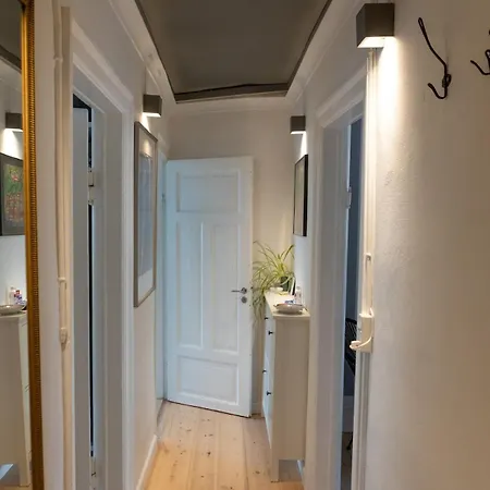 Beautiful And Classic Apartment Copenhagen